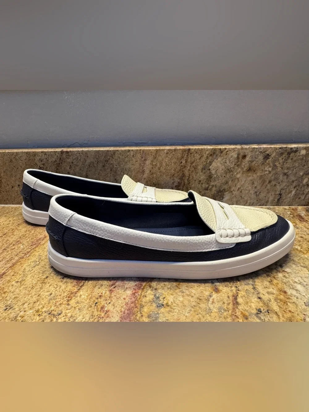 Cole Haan 9.5 B Nantucket Drift Penny Loafer, Navy/Multicolor